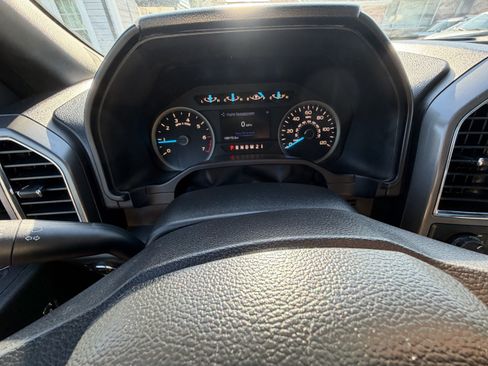 Used 2016 Ford F150 XLT w/ Equipment Group 302A Luxury AWD/4WD image 23