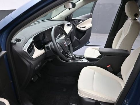 Used 2025 Buick Encore GX Preferred FWD image 28