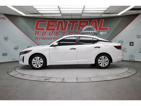 New 2025 Nissan Sentra S image 3