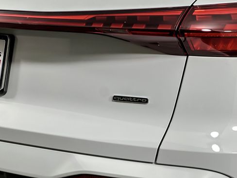 New 2025 Audi Q5 Premium Plus image 23