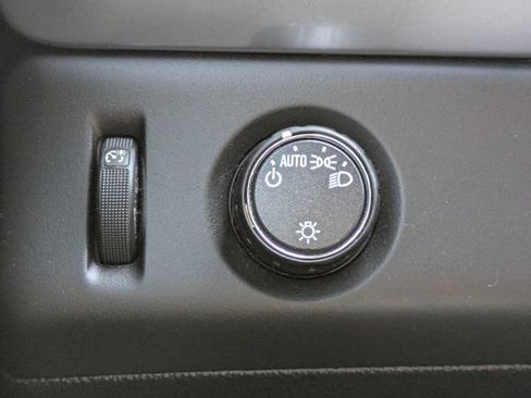 Used 2017 Chevrolet Tahoe LT RWD image 25