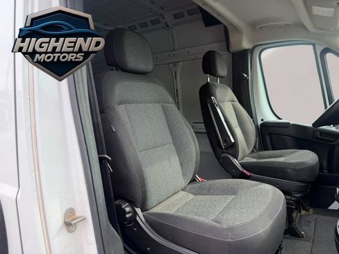 Used 2025 RAM ProMaster 2500 w/ Convenience Group FWD image 13