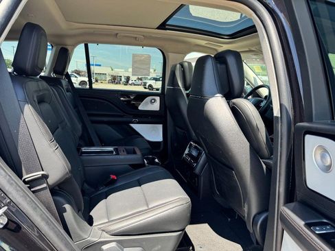 Certified 2024 Lincoln Aviator Reserve w/ Equipment Group 201A AWD/4WD image 13