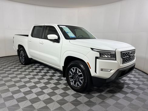 Used 2024 Nissan Frontier SL w/ Technology Package image 6