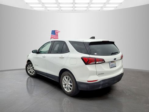 Used 2022 Chevrolet Equinox LS w/ LS Convenience Package FWD image 6