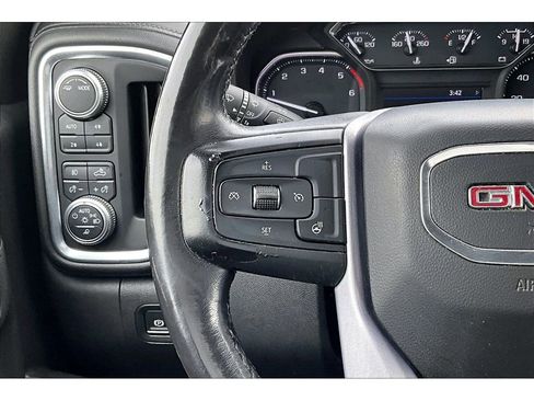 Used 2020 GMC Sierra 1500 SLT w/ X31 Off-Road Package image 11