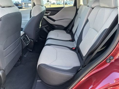 Used 2023 Subaru Forester Premium image 5