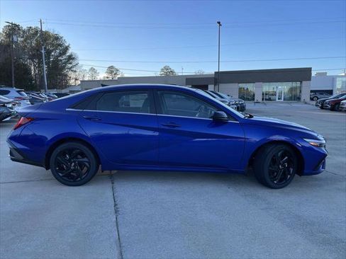 New 2026 Hyundai Elantra SEL Sport Premium FWD image 2