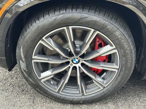 New 2026 BMW X5 xDrive50e image 7