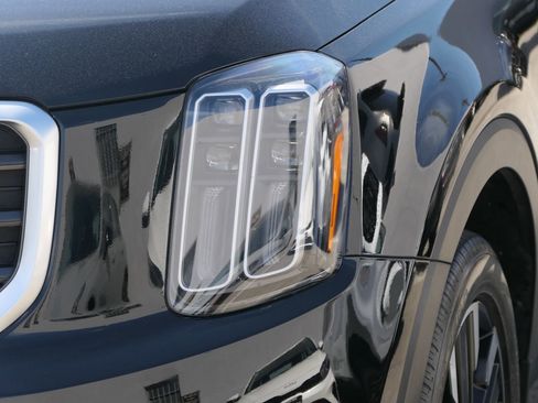Used 2024 Kia Telluride SX image 8