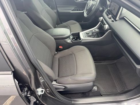 Certified 2025 Toyota RAV4 SE AWD/4WD image 42