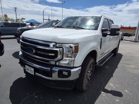 Used 2022 Ford F250 Lariat w/ Lariat Ultimate Package AWD/4WD image 3