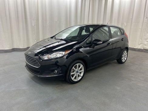 Used 2017 Ford Fiesta SE w/ Equipment Group 201A image 2