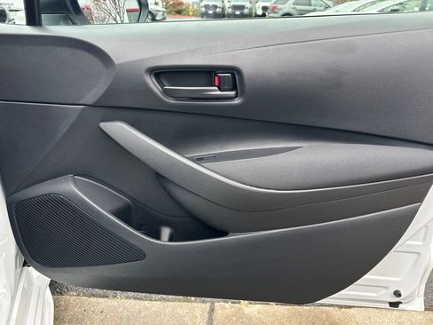 Certified 2025 Toyota Corolla LE image 16