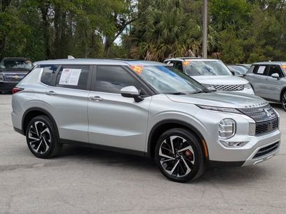 Used 2023 Mitsubishi Outlander SE