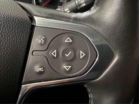 Used 2020 Chevrolet Traverse LT w/ Driver Confidence II Package AWD/4WD image 19