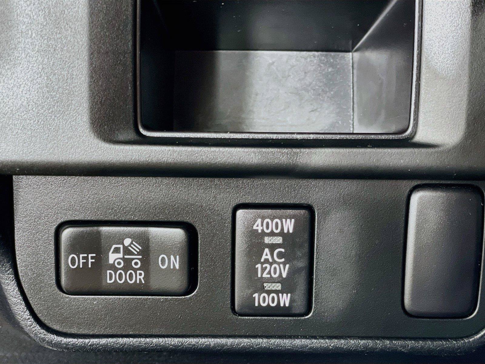 Used 2016 Toyota Tacoma TRD Off-Road w/ Towing Package AWD/4WD image 12