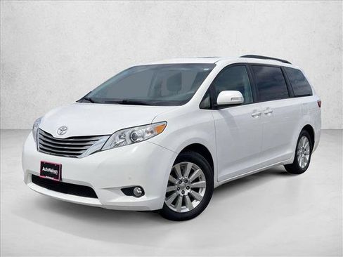 Used 2012 Toyota Sienna XLE AWD/4WD image 6