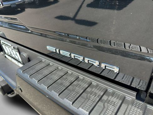 Used 2024 GMC Sierra 2500 Denali AWD/4WD image 34