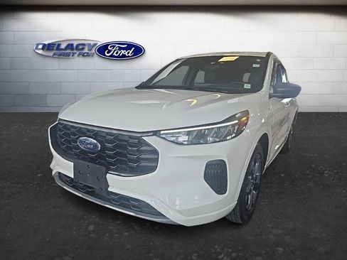 Used 2023 Ford Escape ST-Line w/ Tech Pack #1 AWD/4WD image 1