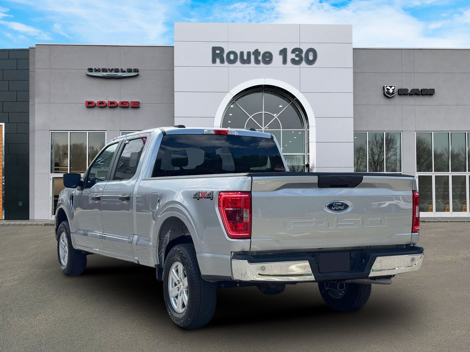 Used 2022 Ford F150 XLT AWD/4WD image 3