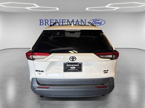 Used 2022 Toyota RAV4 XLE AWD/4WD image 7