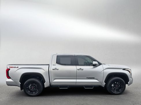 Used 2022 Toyota Tundra Limited w/ TRD Off-Road Package image 6