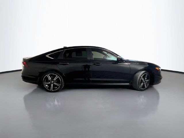 Used 2024 Honda Accord Sport image 9