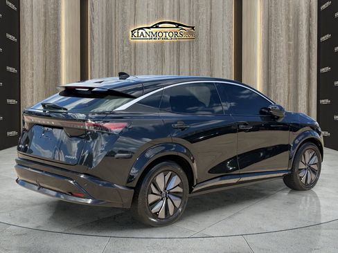 Used 2023 Nissan Ariya FWD image 8