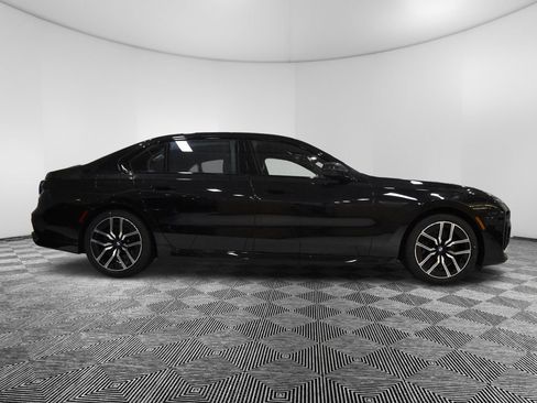 Used 2025 BMW 760i xDrive AWD/4WD image 6