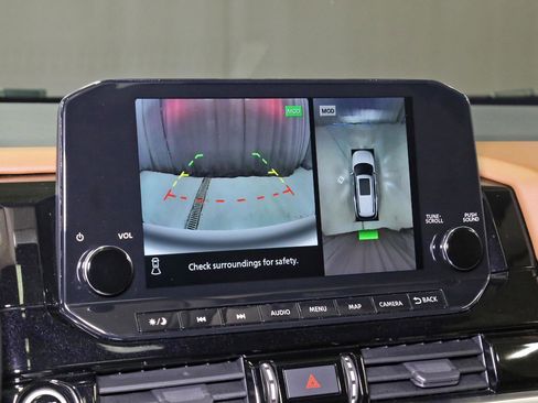 Certified 2022 Nissan Pathfinder Platinum w/ Cargo Package image 9