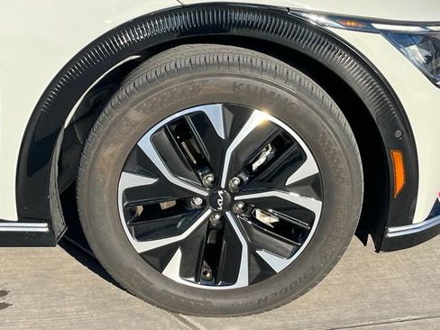 Used 2024 Kia EV6 Wind w/ Wind Technology Package RWD image 7