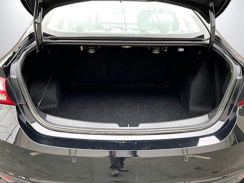 Used 2024 Chevrolet Malibu LT image 25