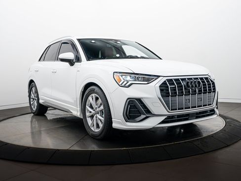 Used 2024 Audi Q3 2.0T Premium Plus AWD/4WD image 2