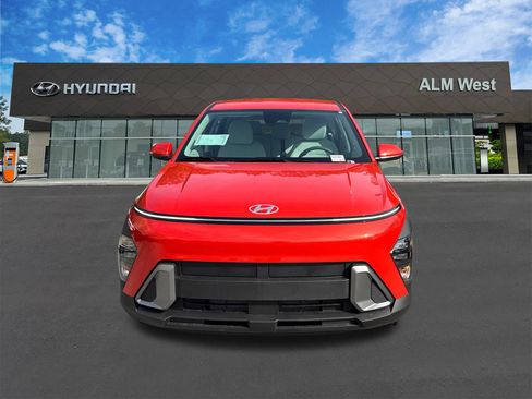 New 2026 Hyundai Kona SE FWD image 2