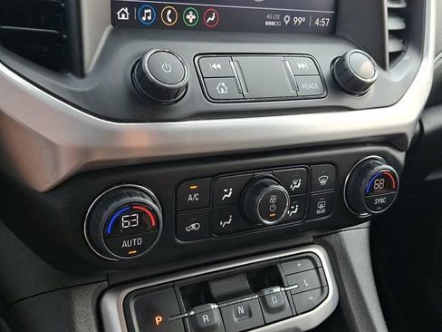 Used 2023 GMC Acadia SLE FWD image 19