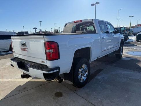 Used 2018 GMC Sierra 2500 SLT w/ Duramax Plus Package image 5