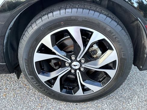 Used 2021 Ford Mustang Mach-E Premium RWD image 23