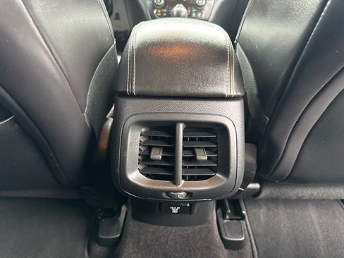 Used 2016 Jeep Cherokee Limited AWD/4WD image 24