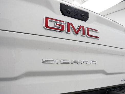 Used 2023 GMC Sierra 2500 SLE w/ SLE Convenience Package AWD/4WD image 9