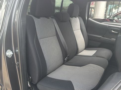 Used 2023 Toyota Tacoma TRD Off-Road AWD/4WD image 12