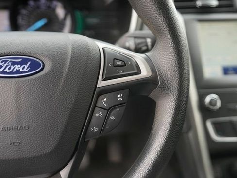 Used 2020 Ford Fusion SE image 24