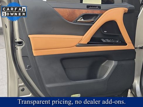 Used 2025 Lexus LX 700h Luxury w/ Appearance Package AWD/4WD image 24