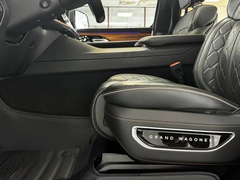 Certified 2022 Jeep Grand Wagoneer Series III AWD/4WD image 13