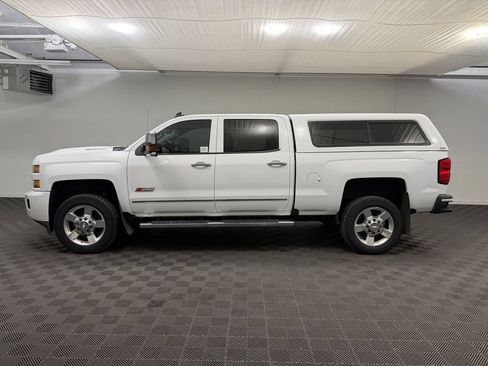 Used 2019 Chevrolet Silverado 2500 LT w/ Custom Sport Edition AWD/4WD image 2