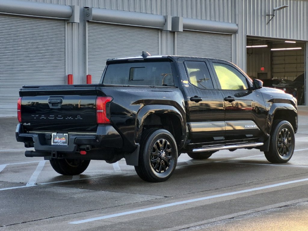 Certified 2024 Toyota Tacoma SR5 AWD/4WD image 6