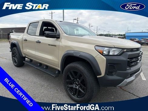 Used 2024 Chevrolet Colorado Trail Boss w/ Technology Package AWD/4WD image 1