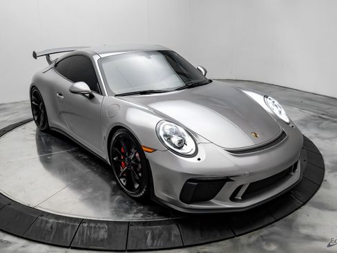 Used 2018 Porsche 911 GT3 w/ Sport Chrono Package image 22