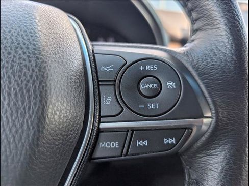 Used 2020 Toyota Avalon XLE w/ Moonroof Package FWD image 17