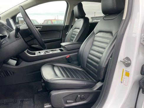 Used 2023 Ford Edge SEL image 7